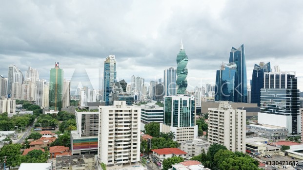 Bild på PANAMA CITY-PANAMA-DEC 8 2016 View of the modern skyline of Panama City with all its high rise towers in the heart of downtown